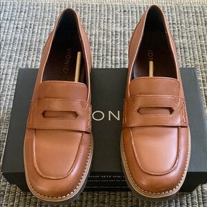 Vionic, Fillmore Loafer, size10, Tan.